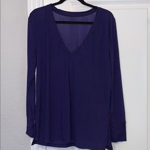 lululemon long sleeve v-neck top
